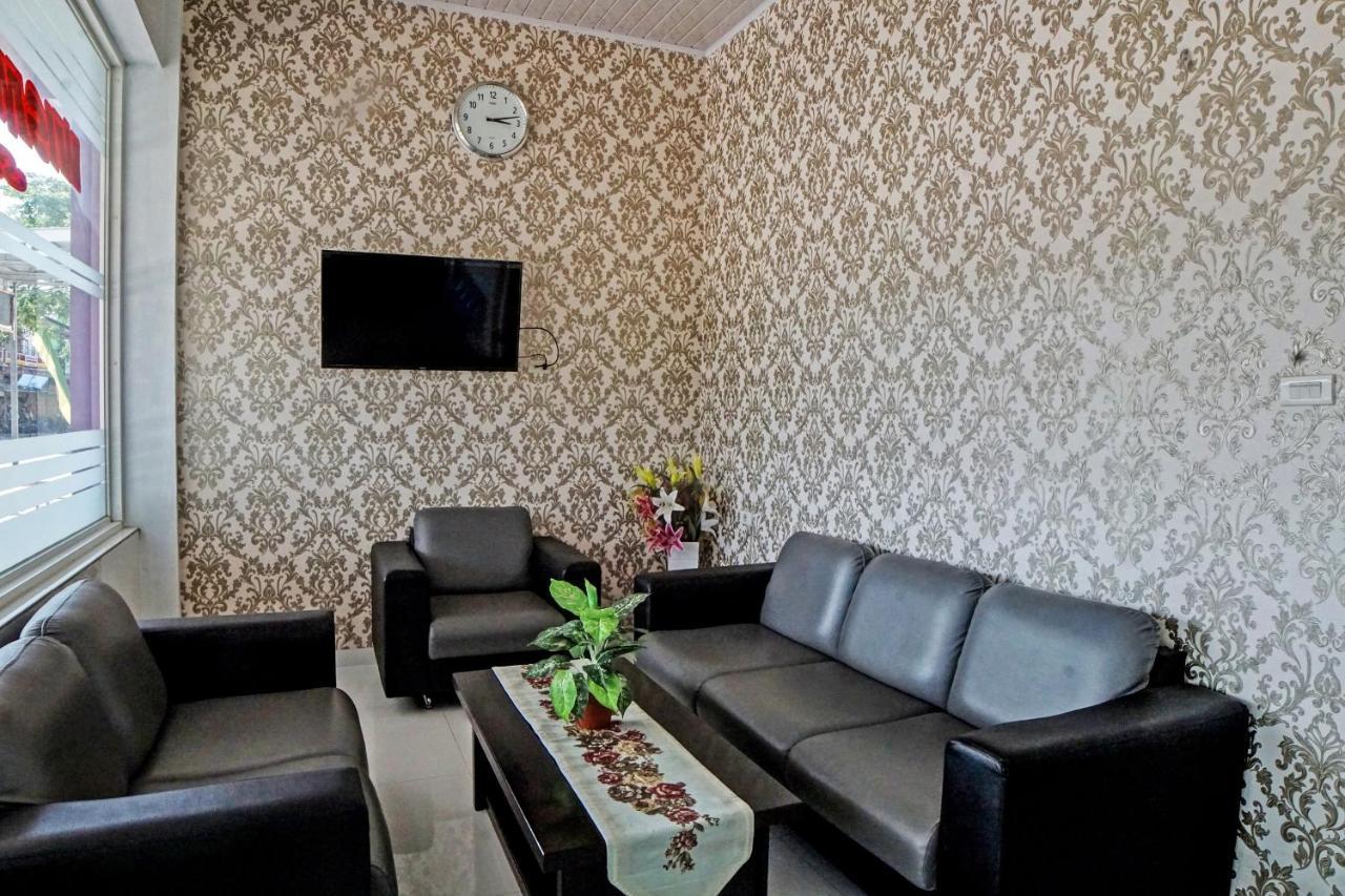 OYO 91493 Wisma Barokah Syariah Tebing Tinggi Bagian luar foto
