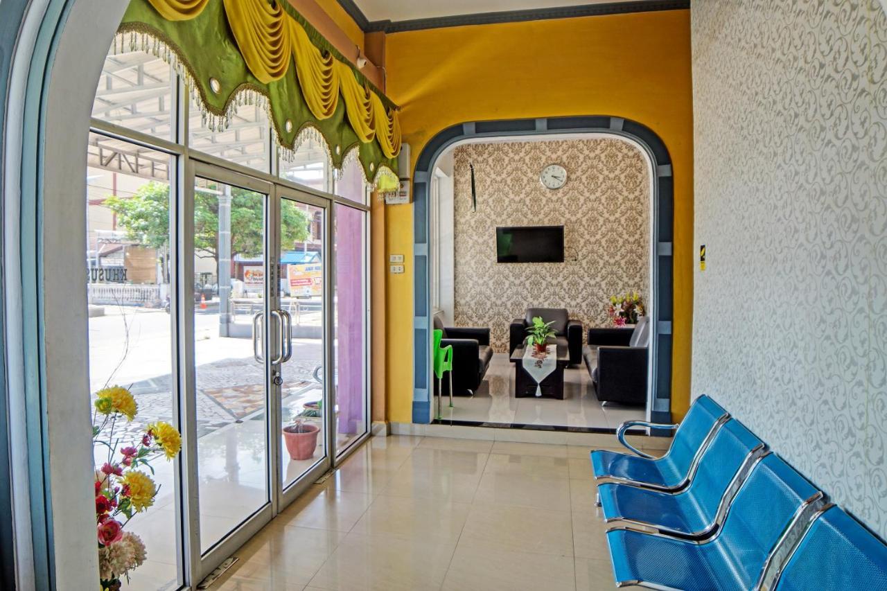 OYO 91493 Wisma Barokah Syariah Tebing Tinggi Bagian luar foto