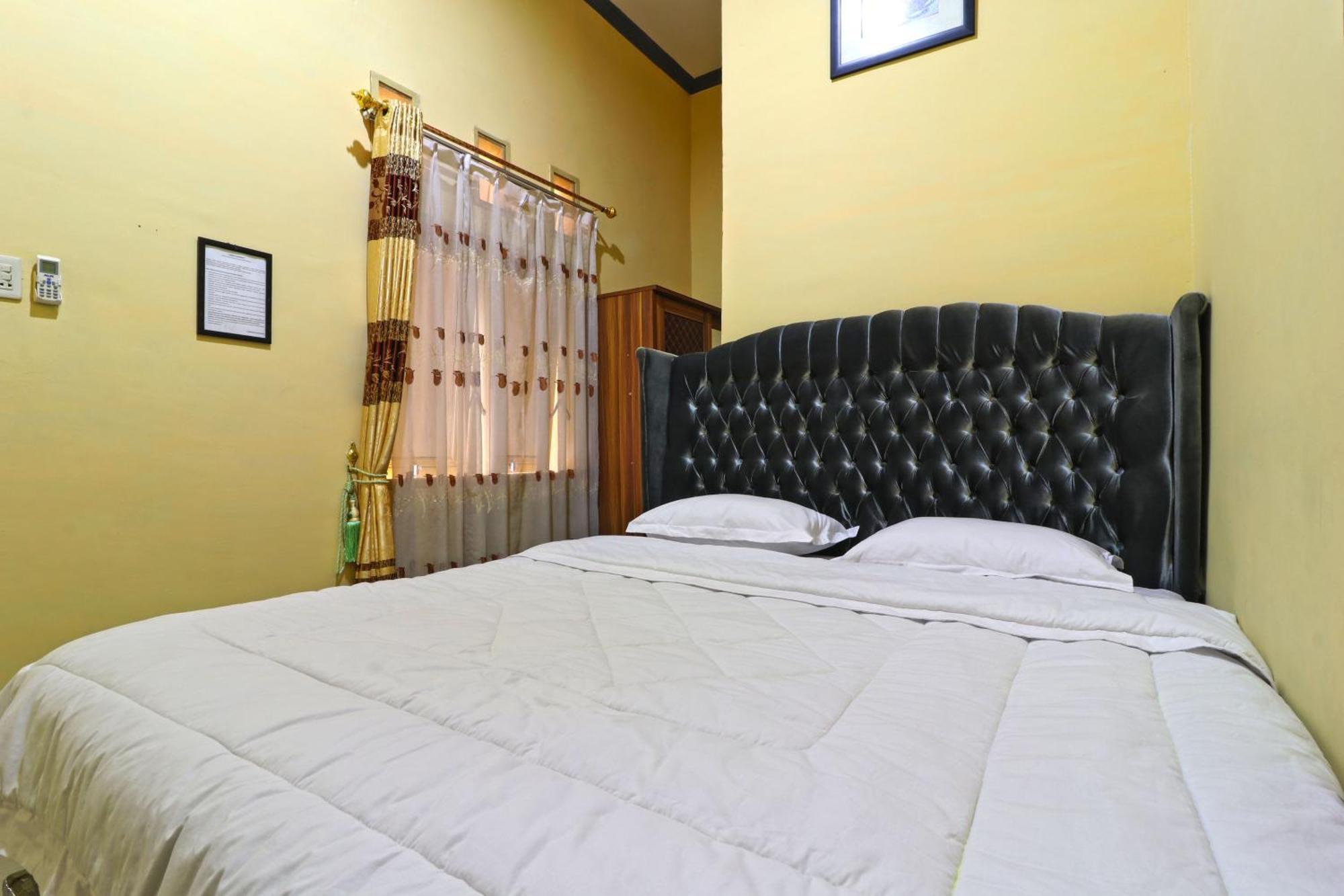 OYO 91493 Wisma Barokah Syariah Tebing Tinggi Bagian luar foto