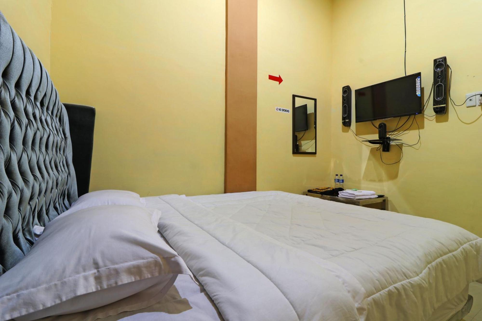 OYO 91493 Wisma Barokah Syariah Tebing Tinggi Bagian luar foto